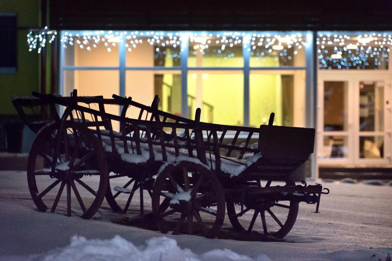 Hotel Lesana Stará Lesná エクステリア 写真
