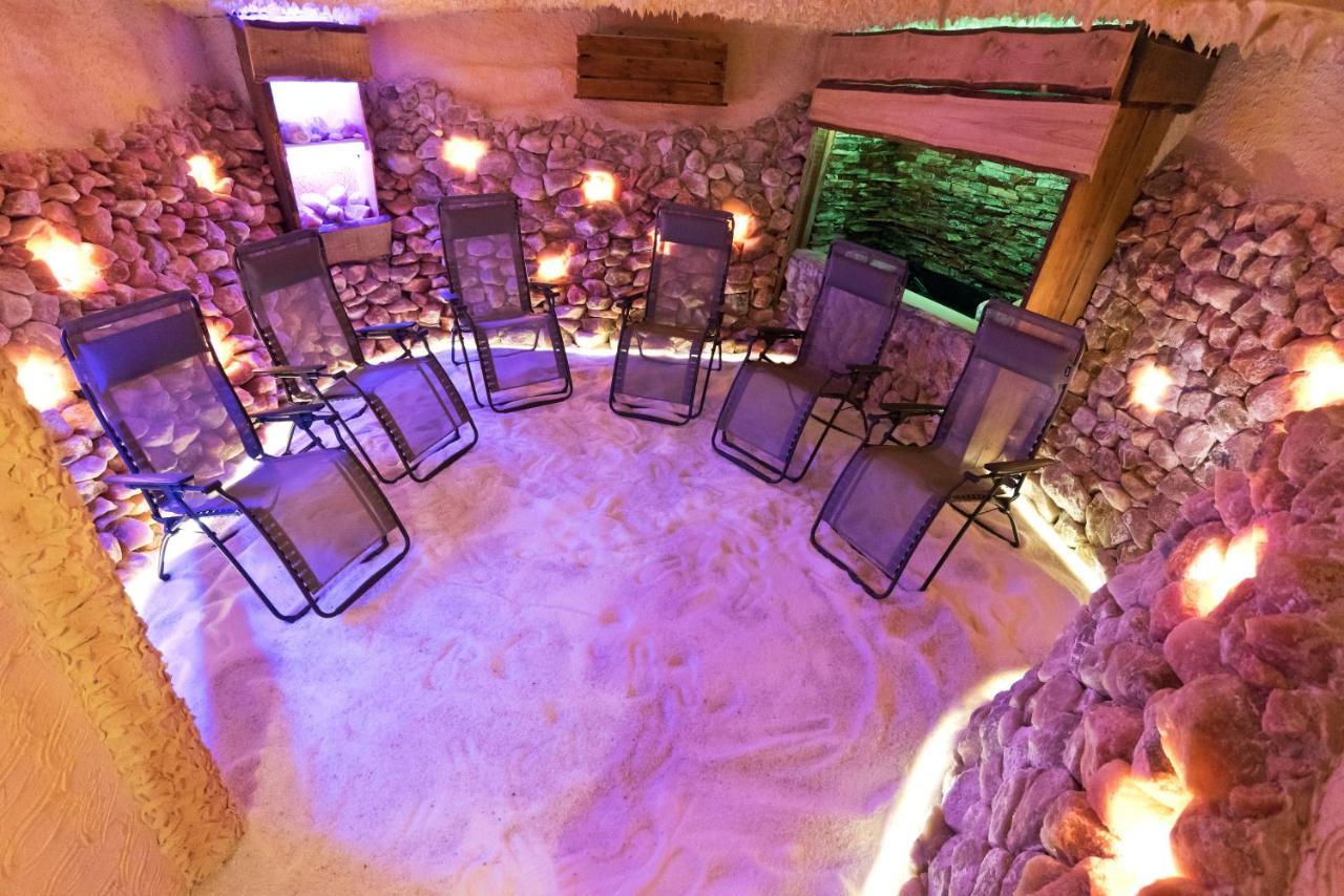 Hotel Lesana Stará Lesná エクステリア 写真