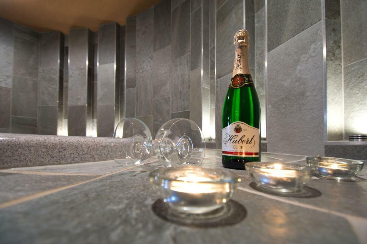 Hotel Lesana Stará Lesná エクステリア 写真